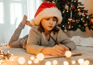 Дядо Коледа и „Български пощи очакват най-красивото детско писмо