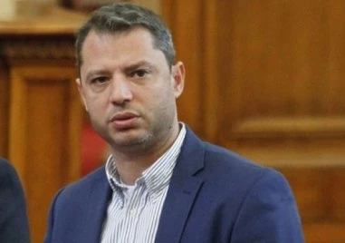 Парламентът прие закон, който урежда санирането на еднофамилни и двуфамилни къщи