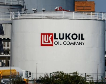 Лукойл България: Разпространяваните твърдения за спиране на работата ни са неверни