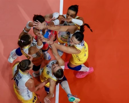 Страхотно! Четири успеха за българските волейболни отбори в евротурнирите