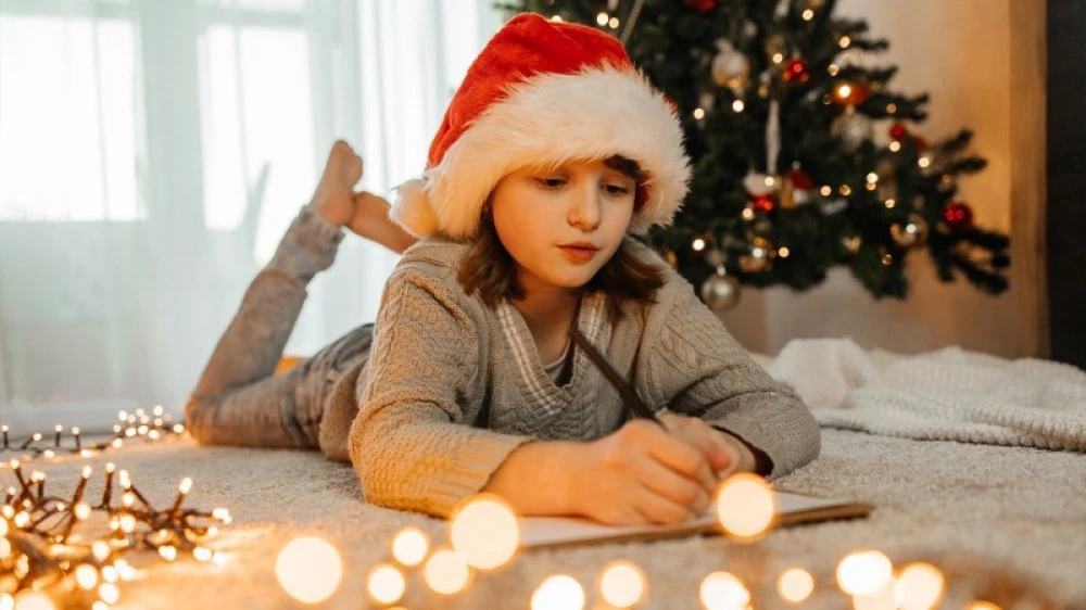 Дядо Коледа и „Български пощи