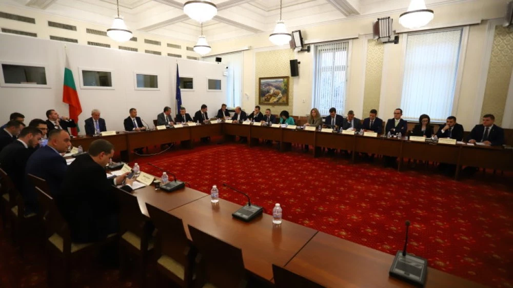 Енергийната комисия в НС преодоля ветото на президента