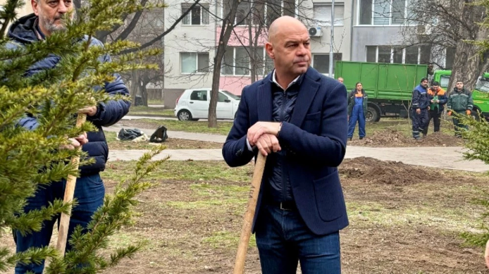 Изграждат нова улица „Парк Отдих и култура