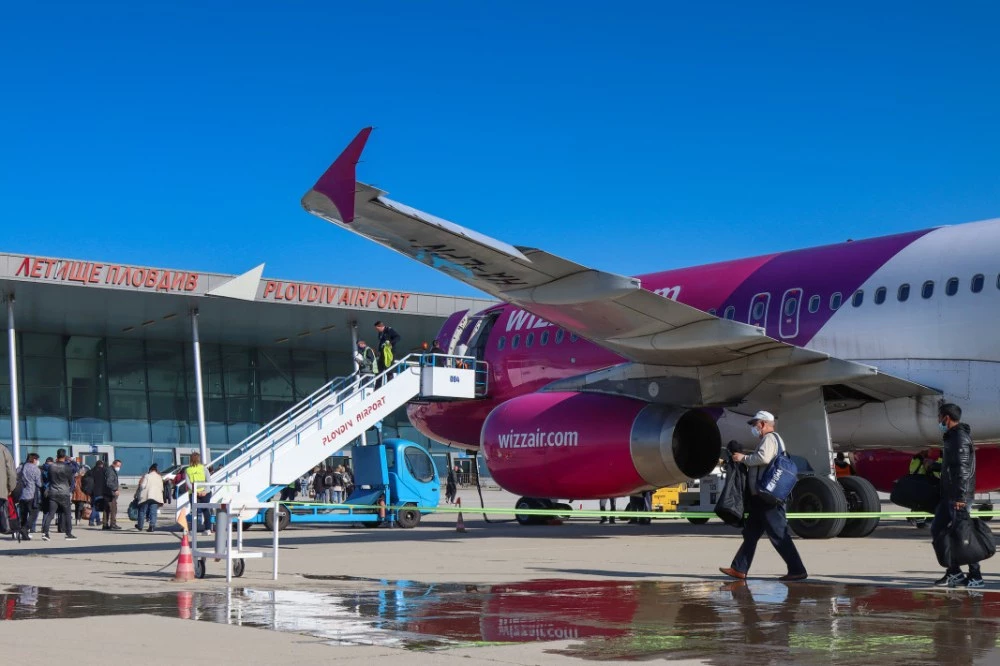 Първият полет по линията Братислава-Пловдив ще бъде посрещнат в събота