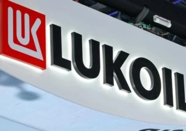 Депутатите преодоляха ветото на Радев и приеха отново закона за Лукойл