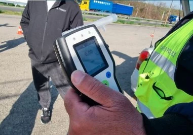 Полицаи от Бургас спипаха 52-годишен шофьор с 3,29 промила алкохол в кръвта