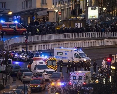 Франция отбелязва 10 години от кървавите атентати в Париж