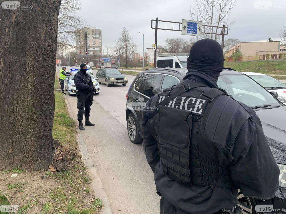 Тежко бреме за бюджета: Близо 7000 служители в МВР получават едновременно пенсия и заплата