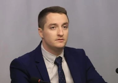 Божанков: Асен Василев не е поел грам отговорност за избора на Спецов