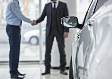 ДСБ предложи премахване на нотариалните такси при прехвърляне на МПС