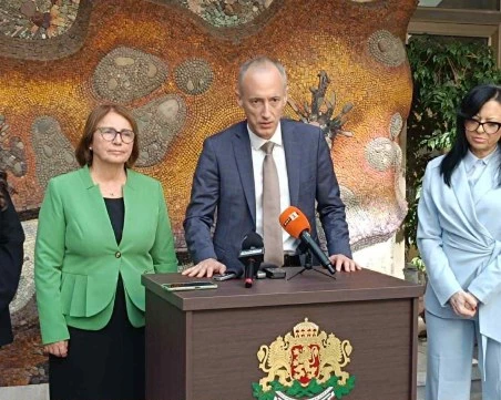 Министър Вълчев: Пловдивска област е с най-много ученици, които не владеят български език