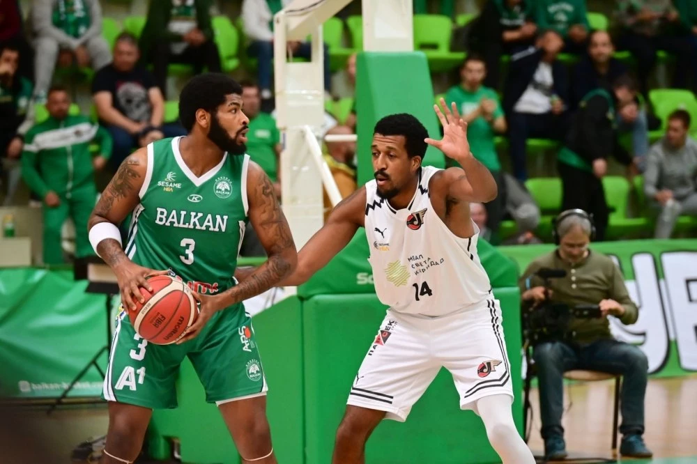 Баскетболният Локомотив с тежко гостуване на шампиона