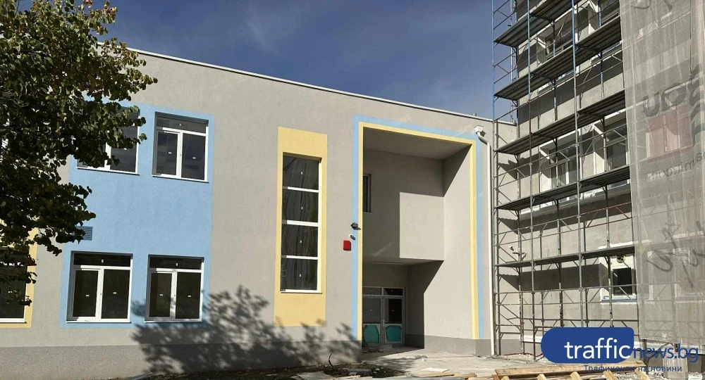 Фирми от цяла България с оферти да обзаведат новия корпус на училище в Пловдив