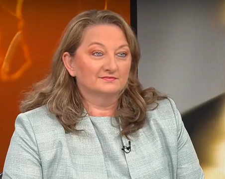 Деница Сачева: Правителството има план за Лукойл