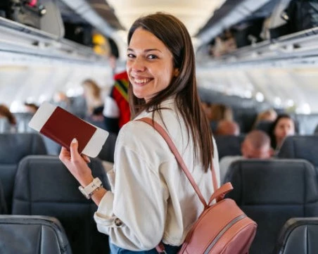 Две важни неща, които да направим веднага след като се качим в самолета