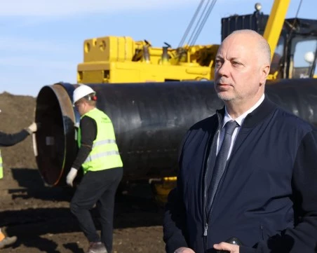 Премиерът Желязков: Направихме възможно най-доброто за рафинерията