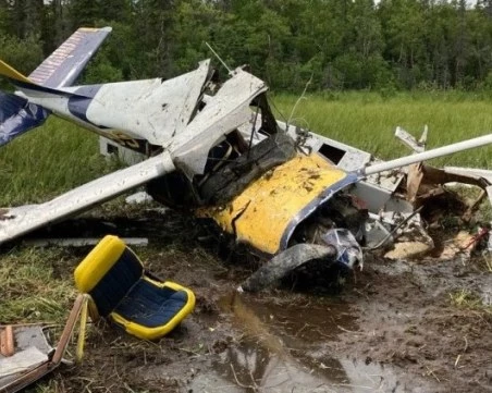 Самолет катастрофира в Северна Сърбия, единият пилот е загинал на място