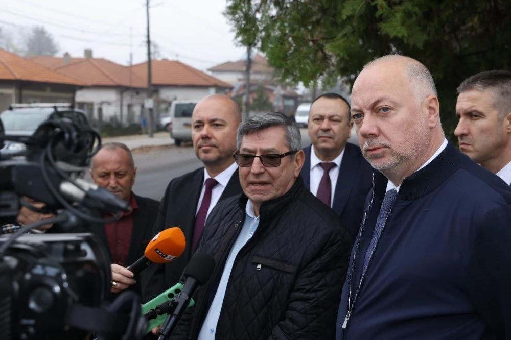 Желязков: Правителството убеди американската администрация, че войната в Украйна няма да се финансира от Лукойл в България