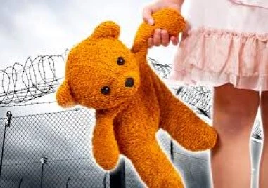 Изтеглиха от пазара опасна AI детска играчка, давала сексуални инструкции и напътствия как да палят огън