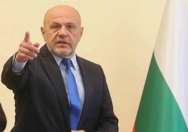 Томислав Дончев: Няма пари за коледните добавки на пенсионерите в бюджета