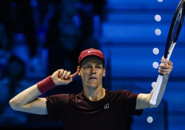 Яник Синер подчини Алкарас и завърши сезона с титла