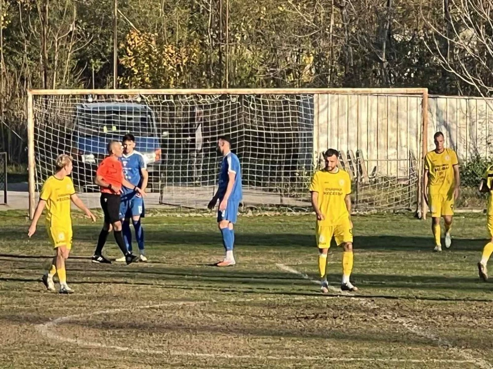 Спартак Пловдив с равенство срещу Несебър