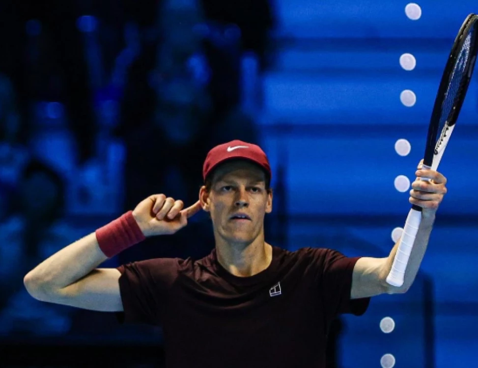 Яник Синер подчини Алкарас и завърши сезона с титла