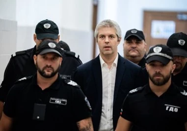 Преместиха Благомир Коцев и Никола Барбутов от ареста в Софийския затвор
