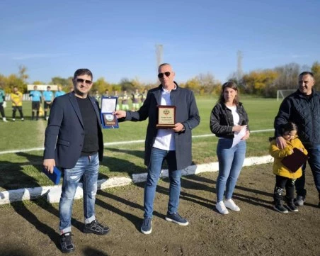 80 години организиран футбол празнуваха на стадион „Асен Гаргов