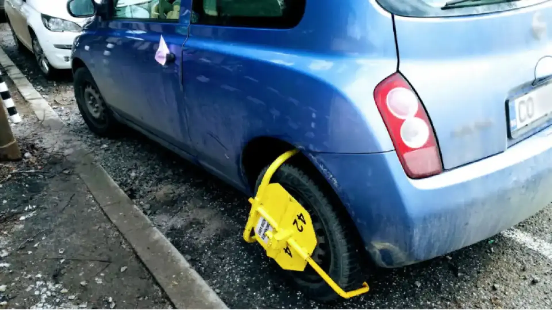 Пребиха общински служител заради поставена скоба в Монтана