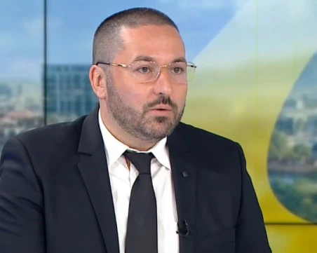 Бащата на Сияна: Адвокат Нотев не защитава безплатно убиеца на детето ми - получил е 48 000 лева