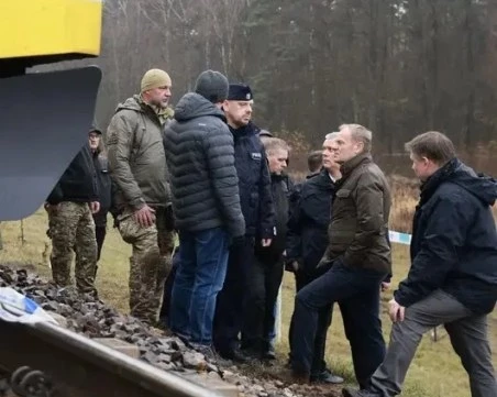 Полша: Взривът на жп линията към Украйна е безпрецедентен акт на саботаж