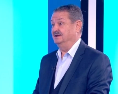 Проф. Рачев: Остава топло, но ще вали