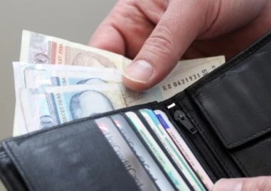 И кметовете от ДПС даряват декемврийските си заплати за коледни добавки на пенсионерите