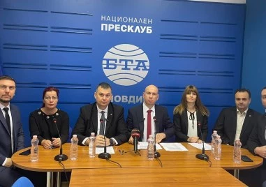 Цялата група на „Възраждане напуска ОбС – Пловдив и създава нова формация „Свободен избор