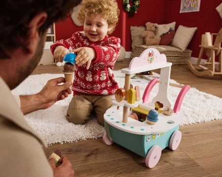 От малкия готвач до сръчния майстор – играчки, които развиват умения