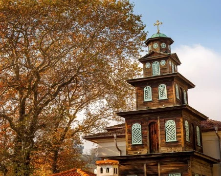 Промеблива облачност над Пловдив днес, температурите скачат