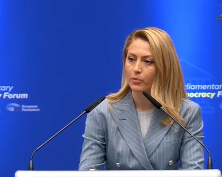 Рая Назарян благодари на евроинституциите за подкрепата за влизането в еврозоната