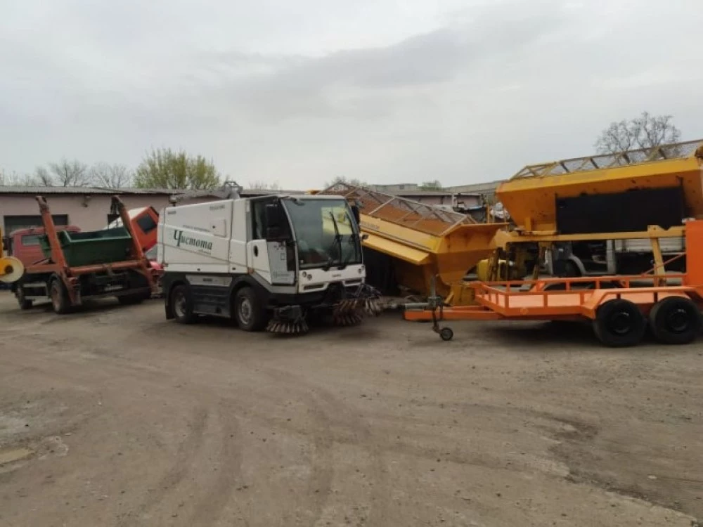 Община Пловдив дава над 2 млн. лв. за нова техника за почистване и поддържане на парковете