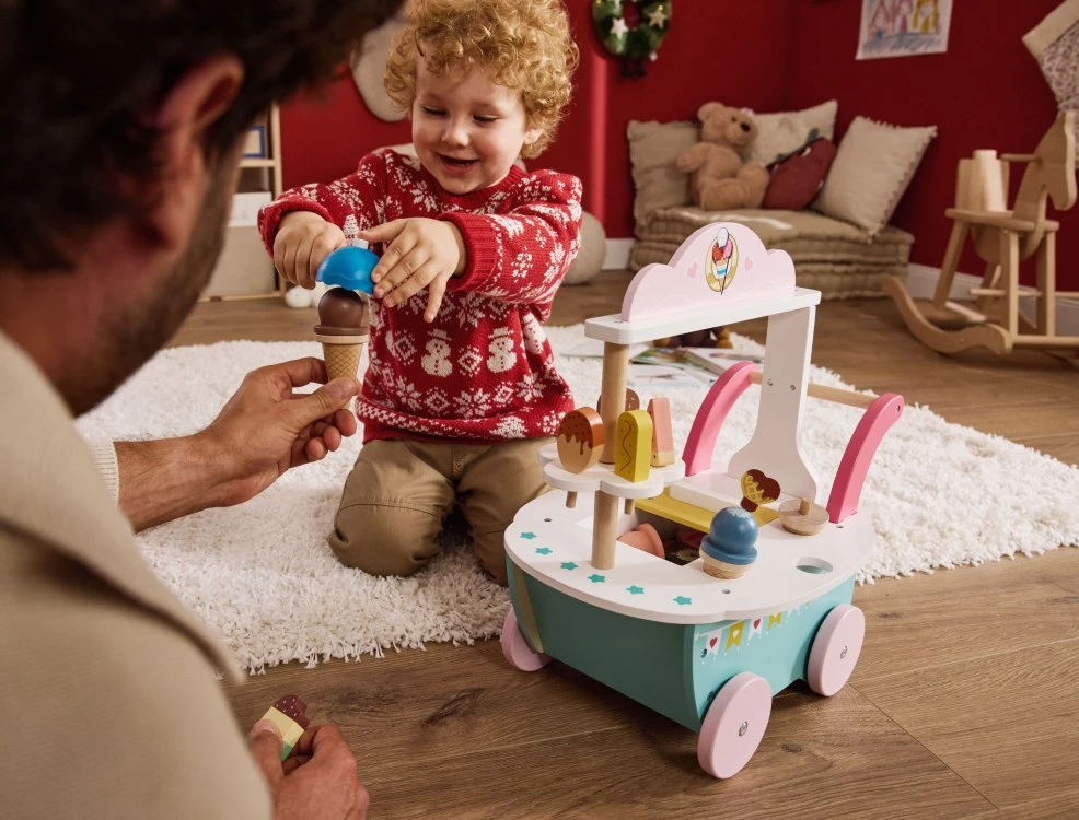 От малкия готвач до сръчния майстор – играчки, които развиват умения