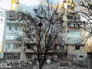 Броят на жертвите при руски удари в Тернопил достигна 25