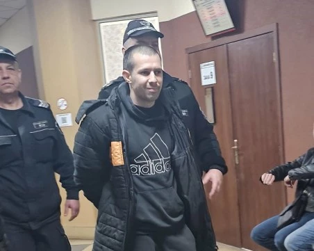 Профилна снимка във Facebook закова пловдивчанин, бягал с килограм марихуана от полицията