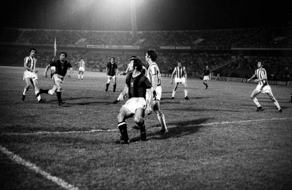 Фондацията, която организира 100-годишния юбилей на Локомотив, показа уникални непубликувани снимки