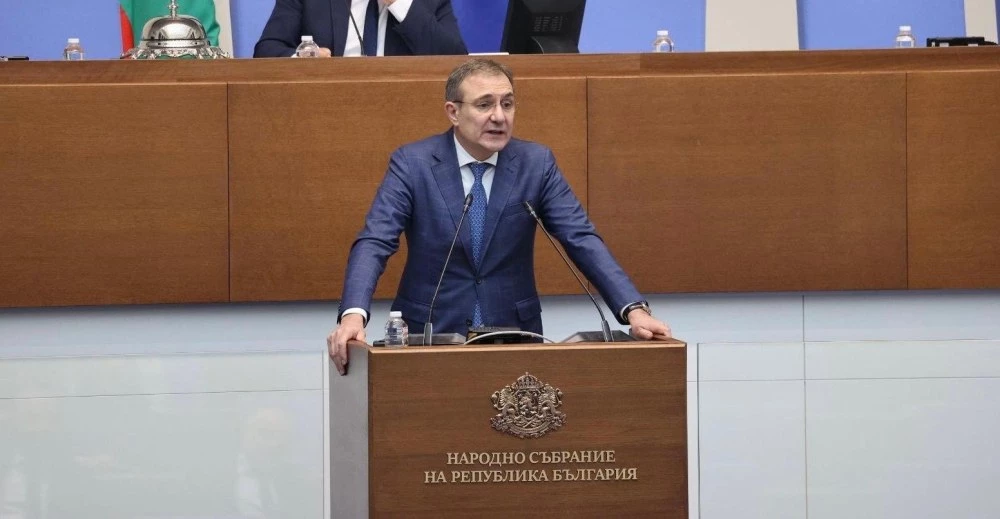 Министър Гуцанов: Изпълняваме ангажимента да вдигнем обезщетението за втората година от майчинството