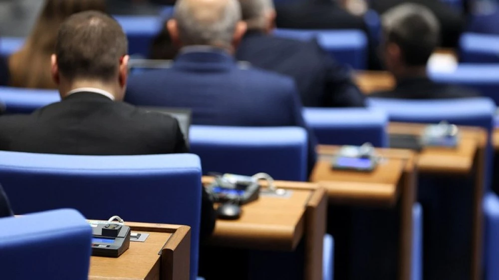 На първо четене: Парламентът прие бюджетите на НЗОК