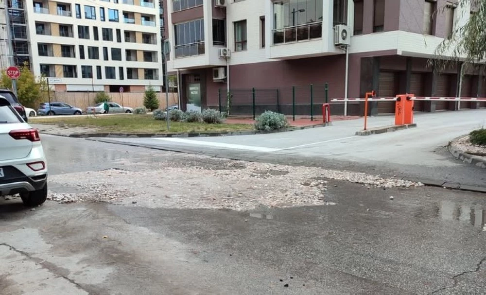 Пловдивчани недоволни от неасфалтиран участък след авария, от ВиК уверяват за скорошно възстановяване