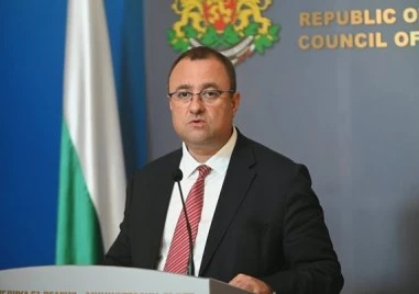 Министър Иванов: Плащаме за грешките на ПП-ДБ, защото държавата е осъдена