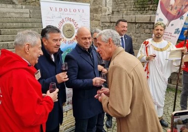 Започна 17-то „Дефиле на младото вино в Пловдив