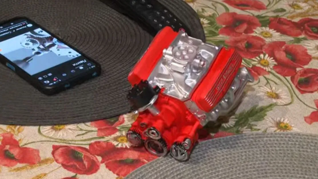 Измама в интернет: Семейство поръча двигател, получи детска играчка