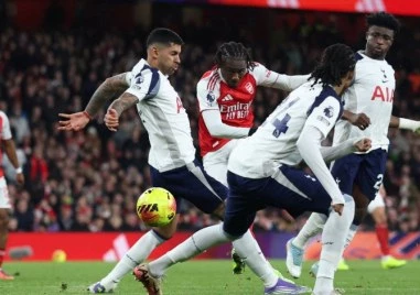 Арсенал разби Тотнъм в дербито и дръпна с 6 точки на върха във Висшата лига